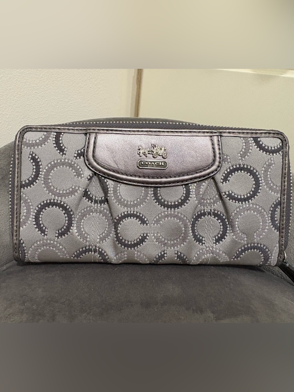 Coach Metallic Gray Signature Jacquard Cosmetic Case